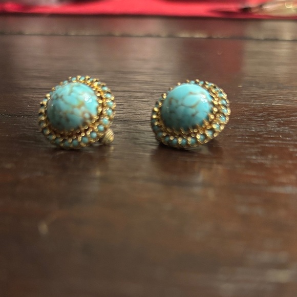 Vintage Jewelry - Turquoise and Gold Stud Earrings